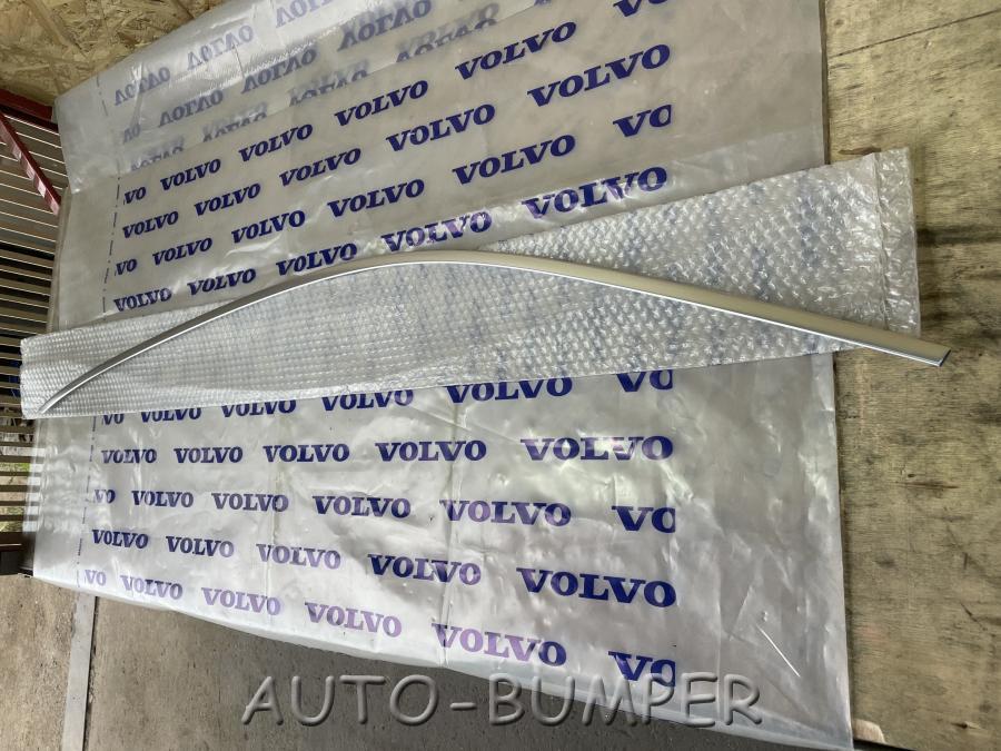 Volvo XC90 2015- Молдинг стекла двери передней левой 31699848